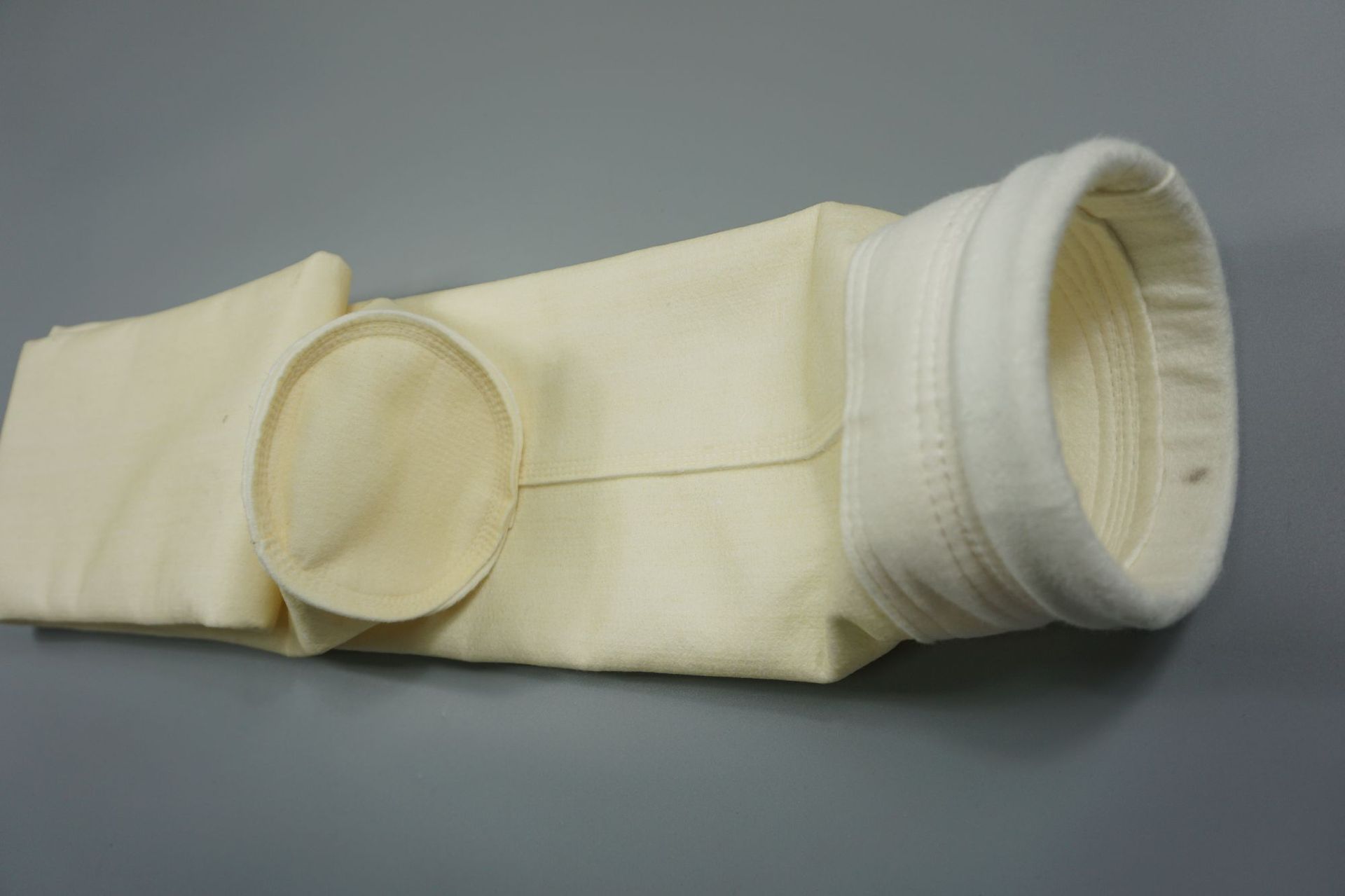 水泥廠如何選擇除塵布袋？